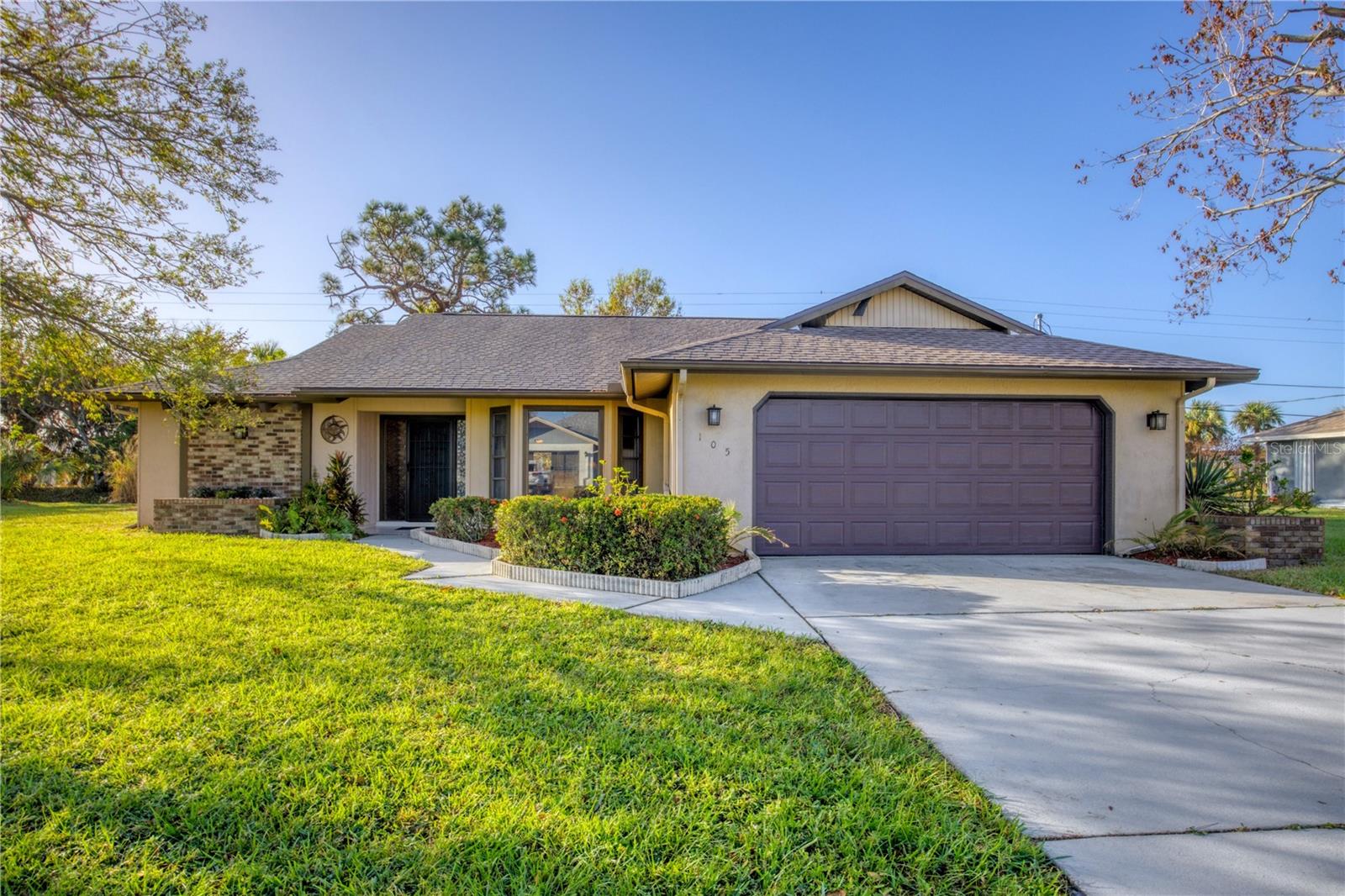 Details for 105 Hourglass Drive, VENICE, FL 34293