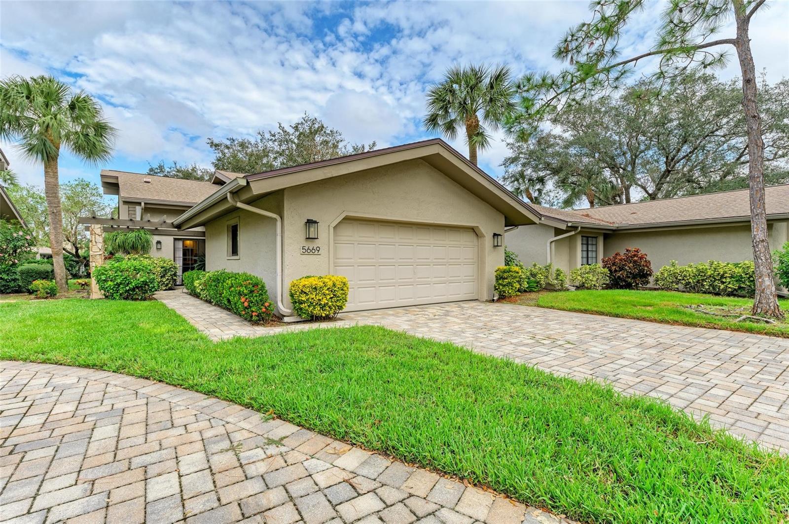 Details for 5669 Pipers Waite  38, SARASOTA, FL 34235