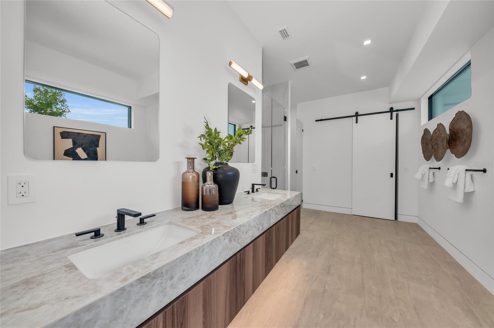 Image 24 of 68 For 2038 Datura Street