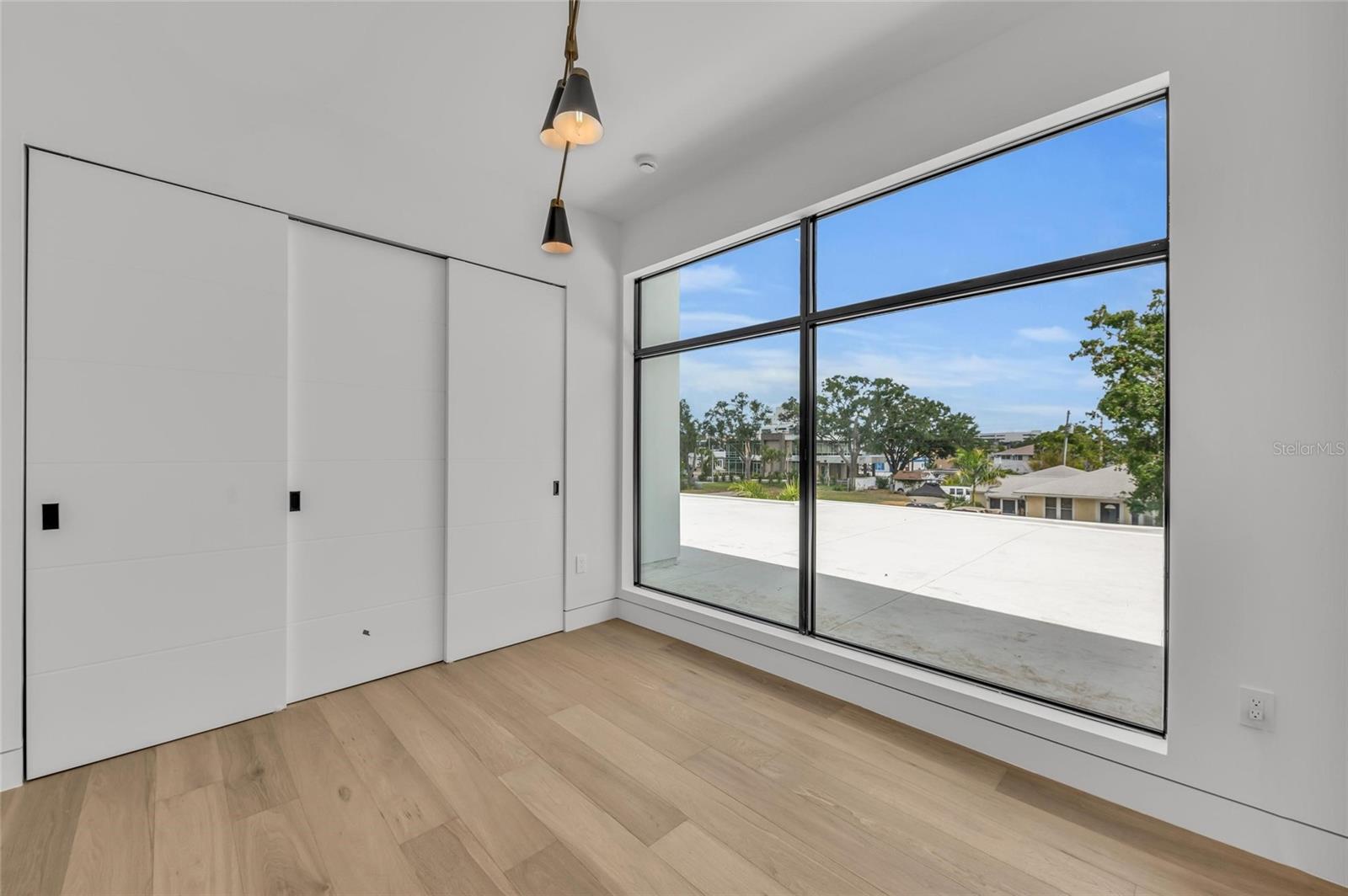 Image 39 of 68 For 2038 Datura Street