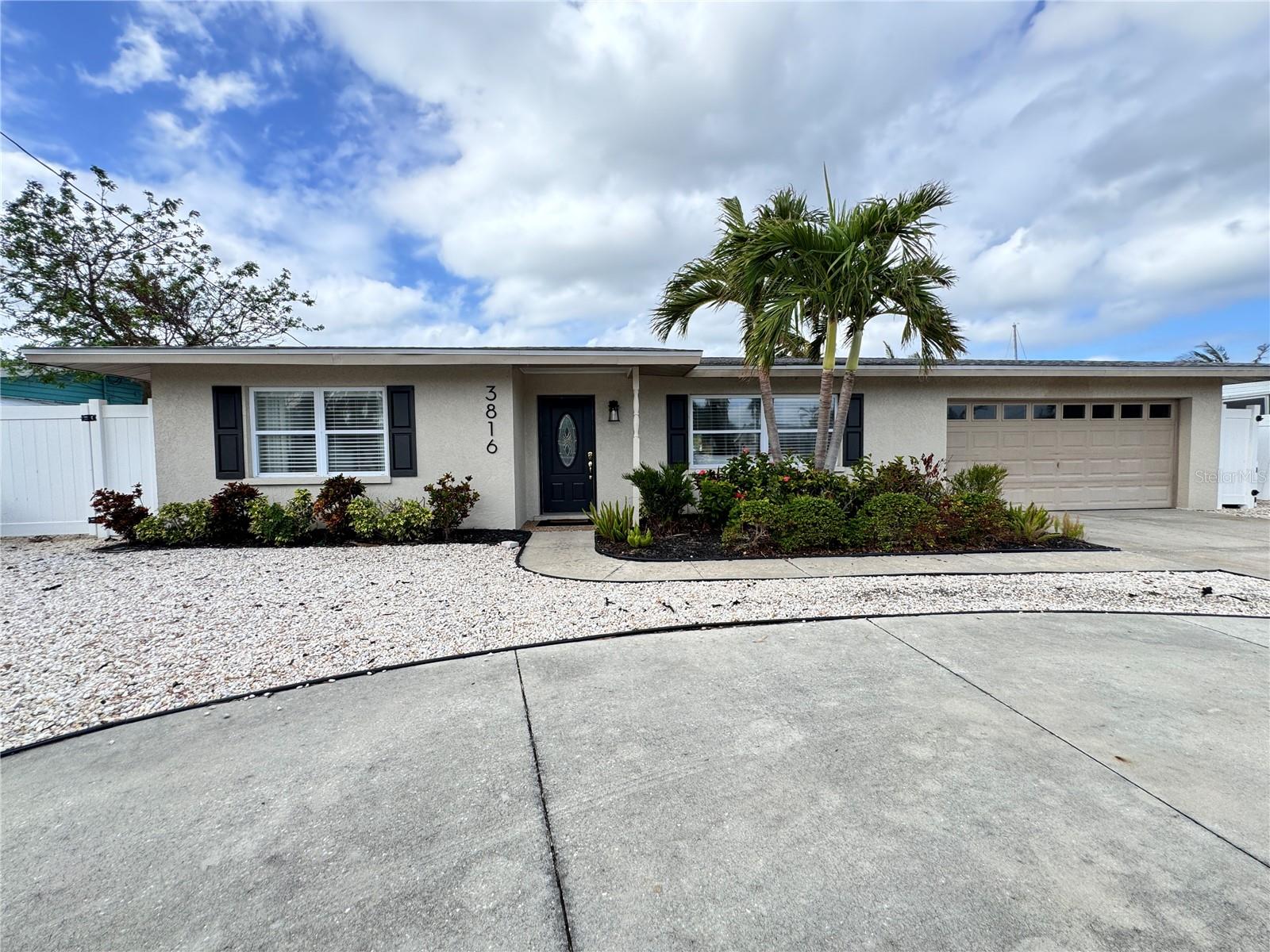 Details for 3816 99th Street W, BRADENTON, FL 34210