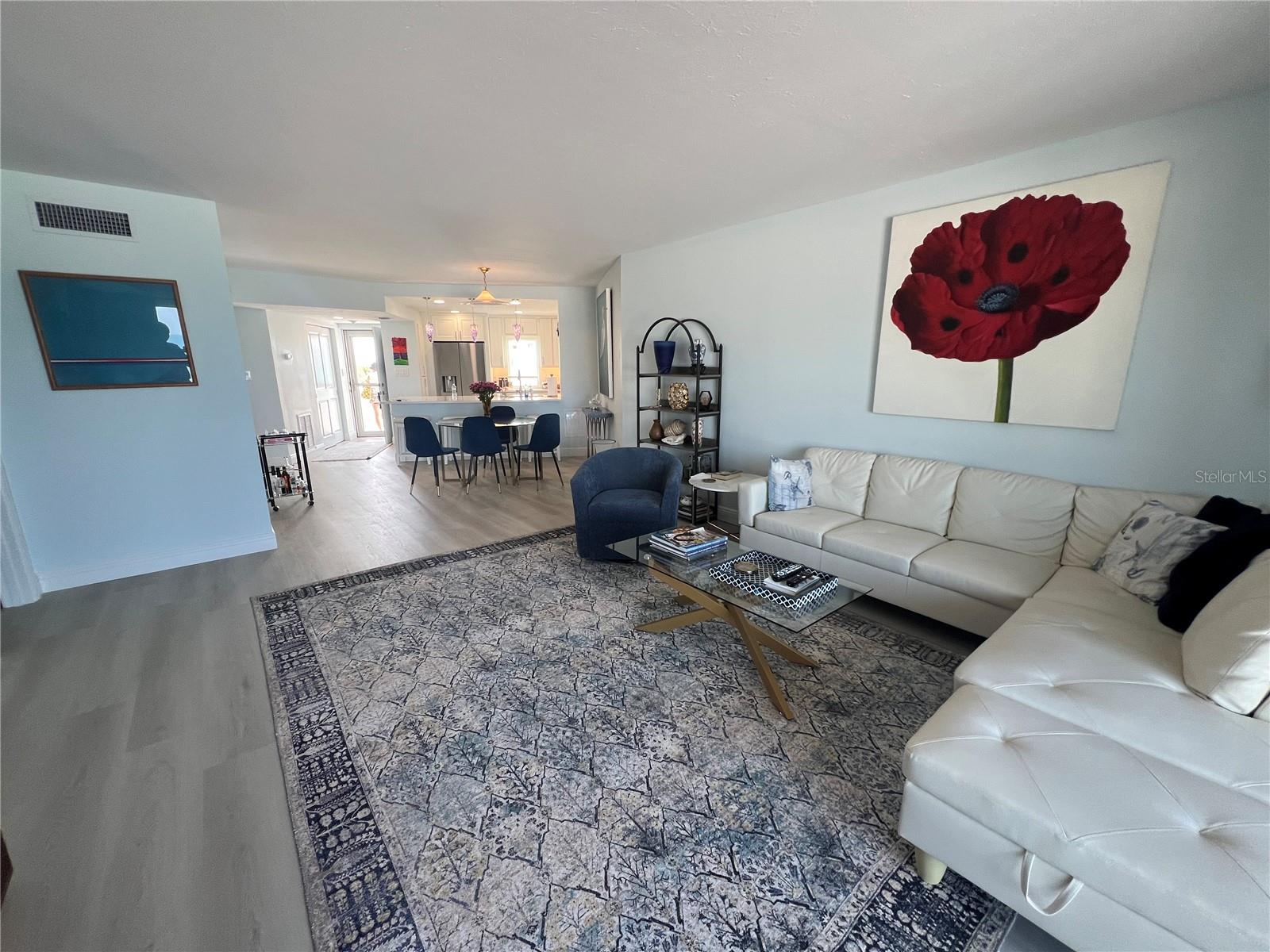 Image 23 of 32 For 2110 Benjamin Franklin Drive 308