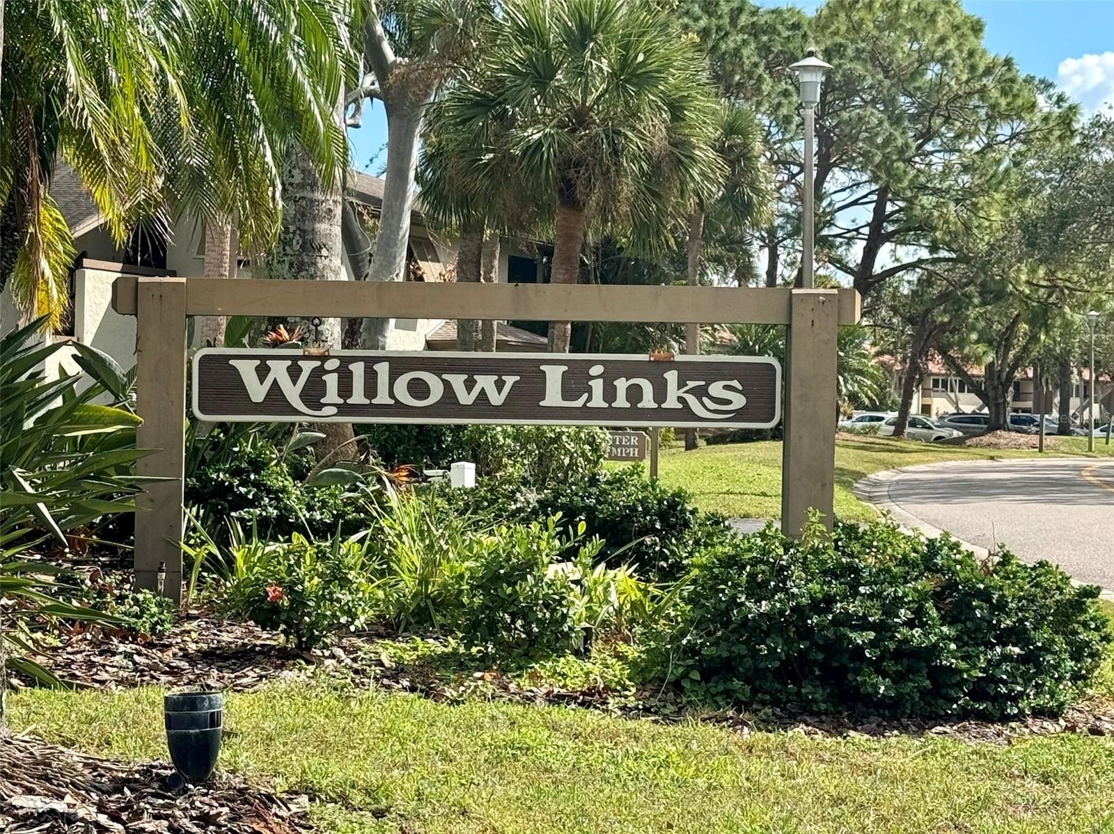 Image 34 of 57 For 5220 Willow Links  80