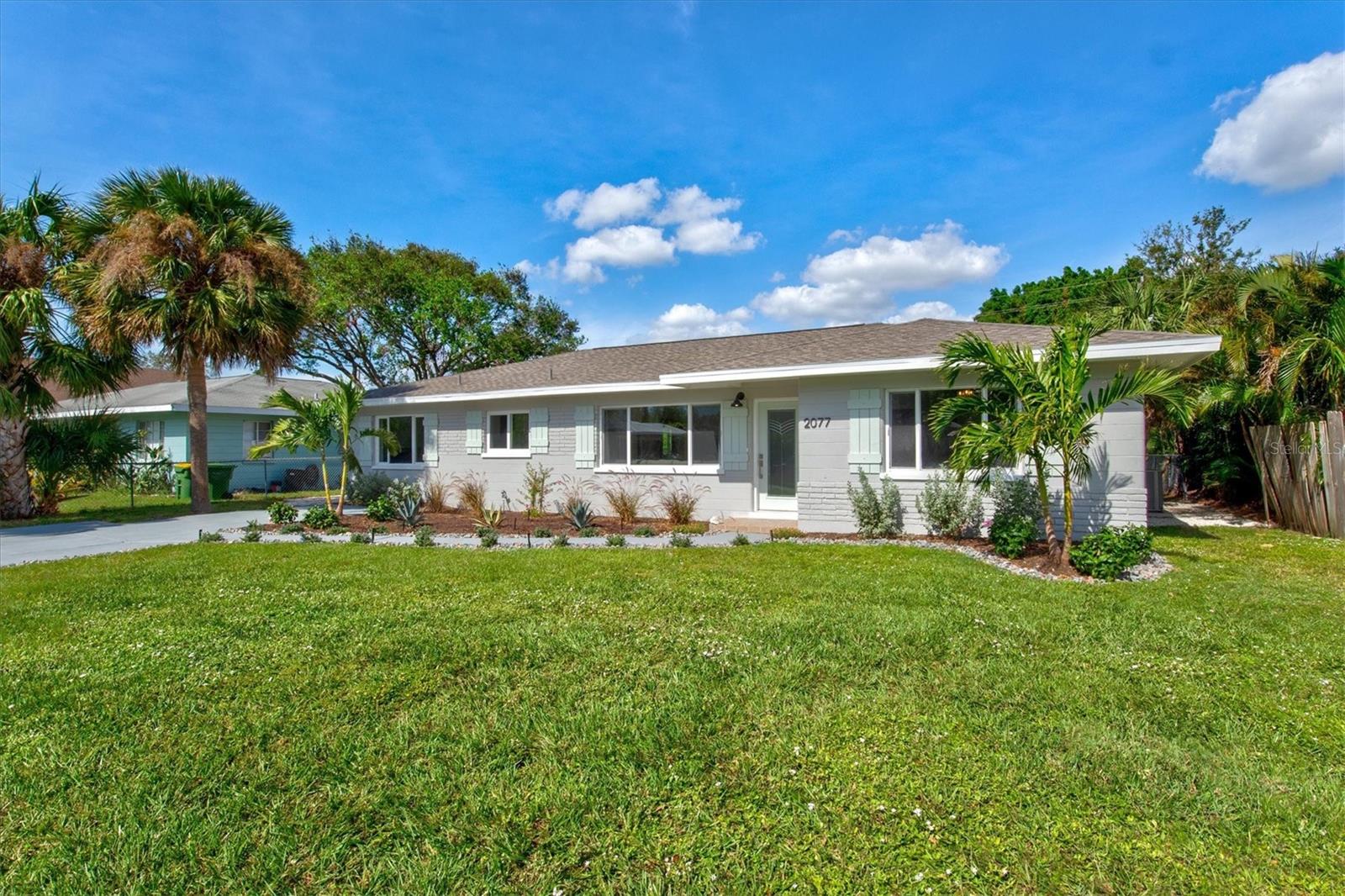 Details for 2077 Sunnyside Place, SARASOTA, FL 34239