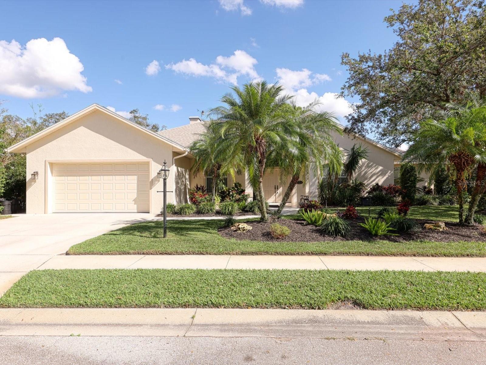 Details for 8047 Desoto Woods Drive, SARASOTA, FL 34243