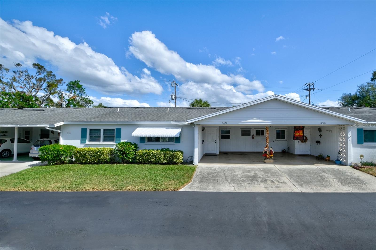 Image 3 of 33 For 6079 Coral Way