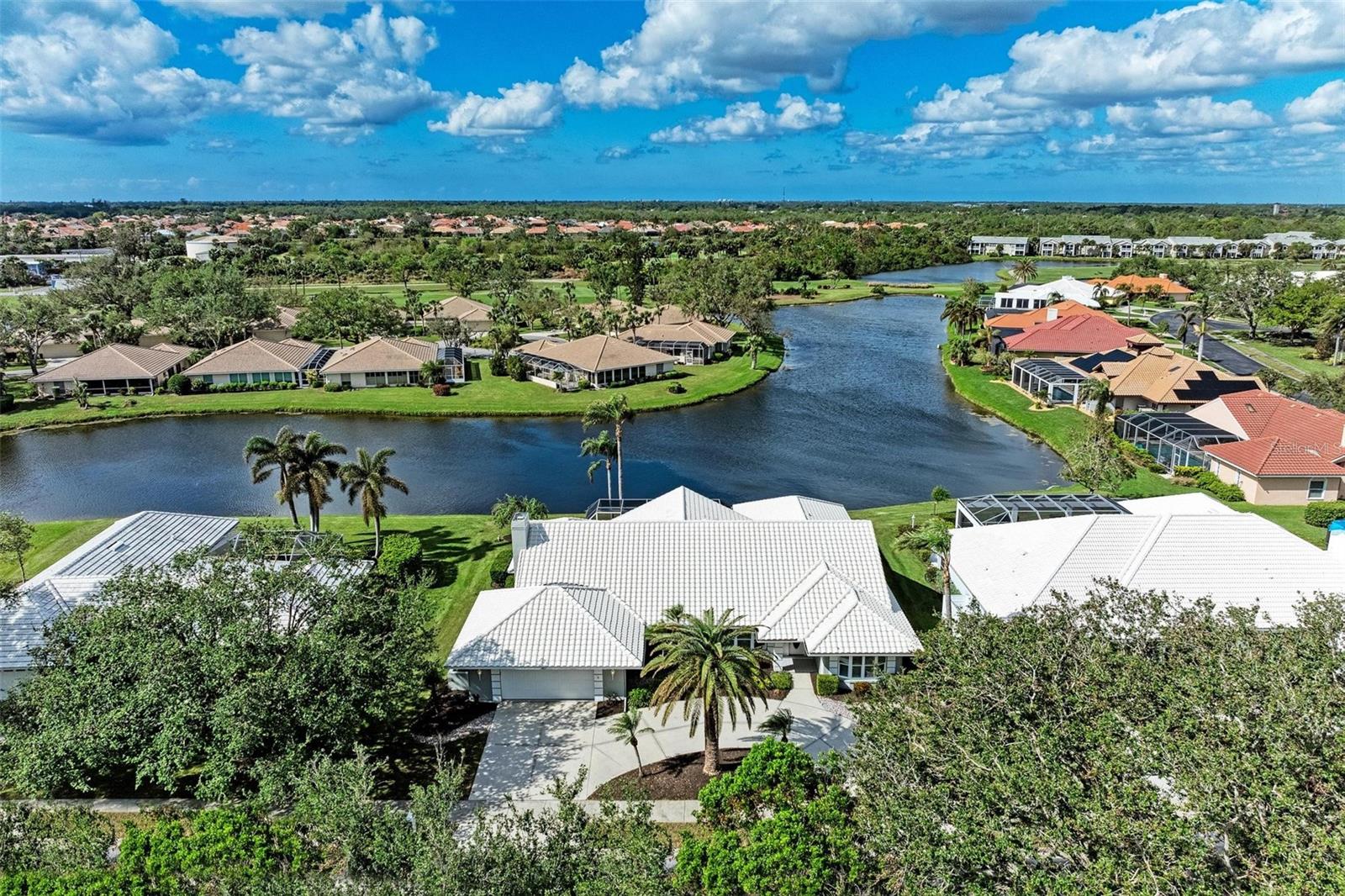 Details for 807 Carnoustie Drive, VENICE, FL 34293