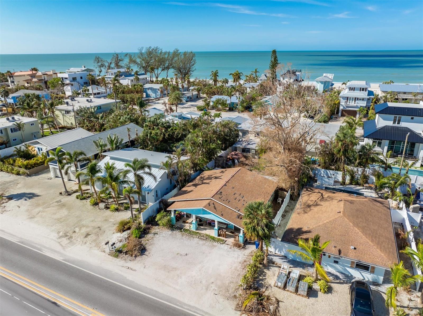 Listing photo id 2 for 3012 Gulf Drive