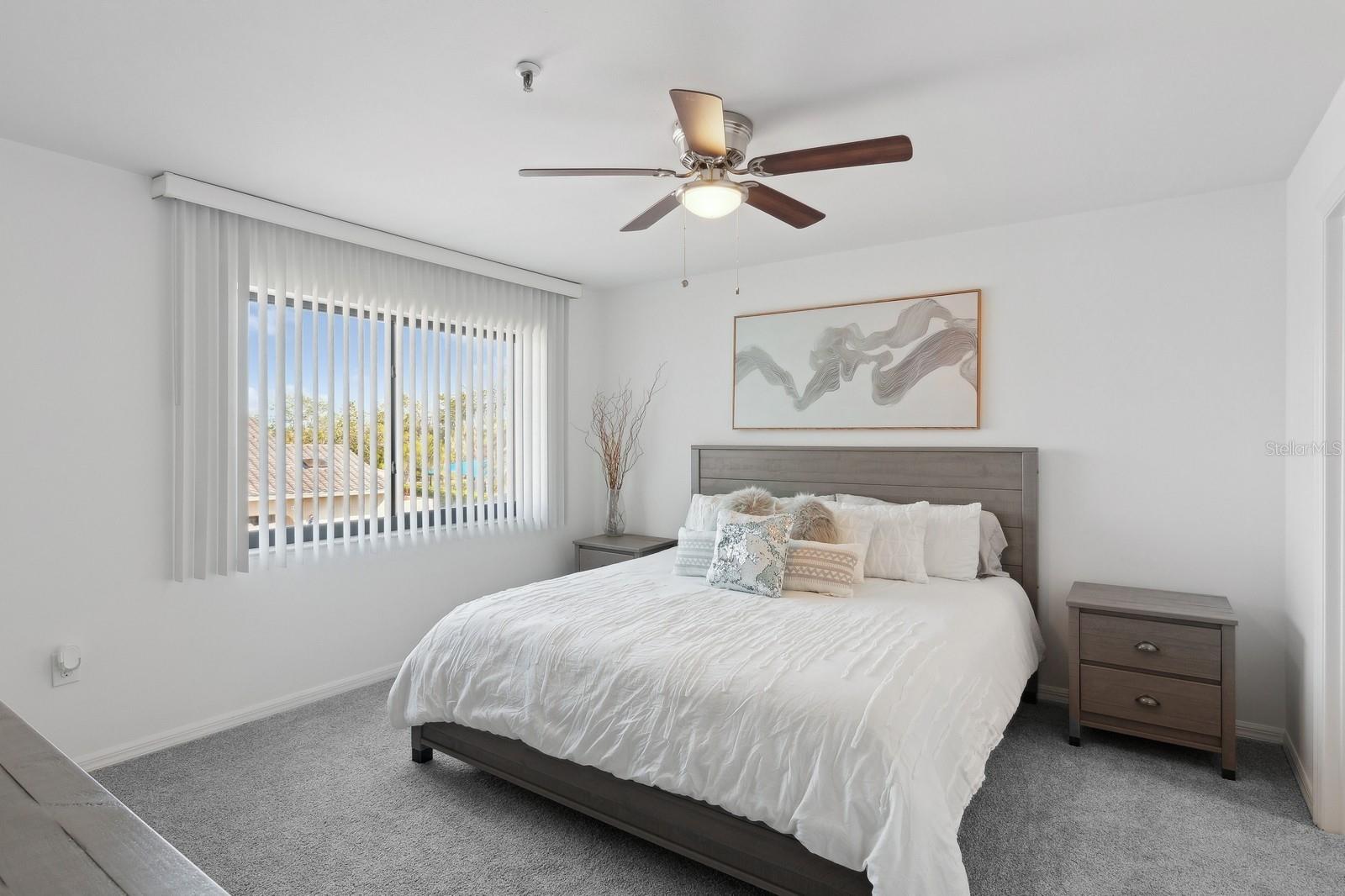 Listing photo id 22 for 2155 Harbourside Drive 804