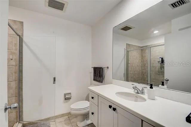 Image 11 of 17 For 1208 Kennedy Boulevard 1019