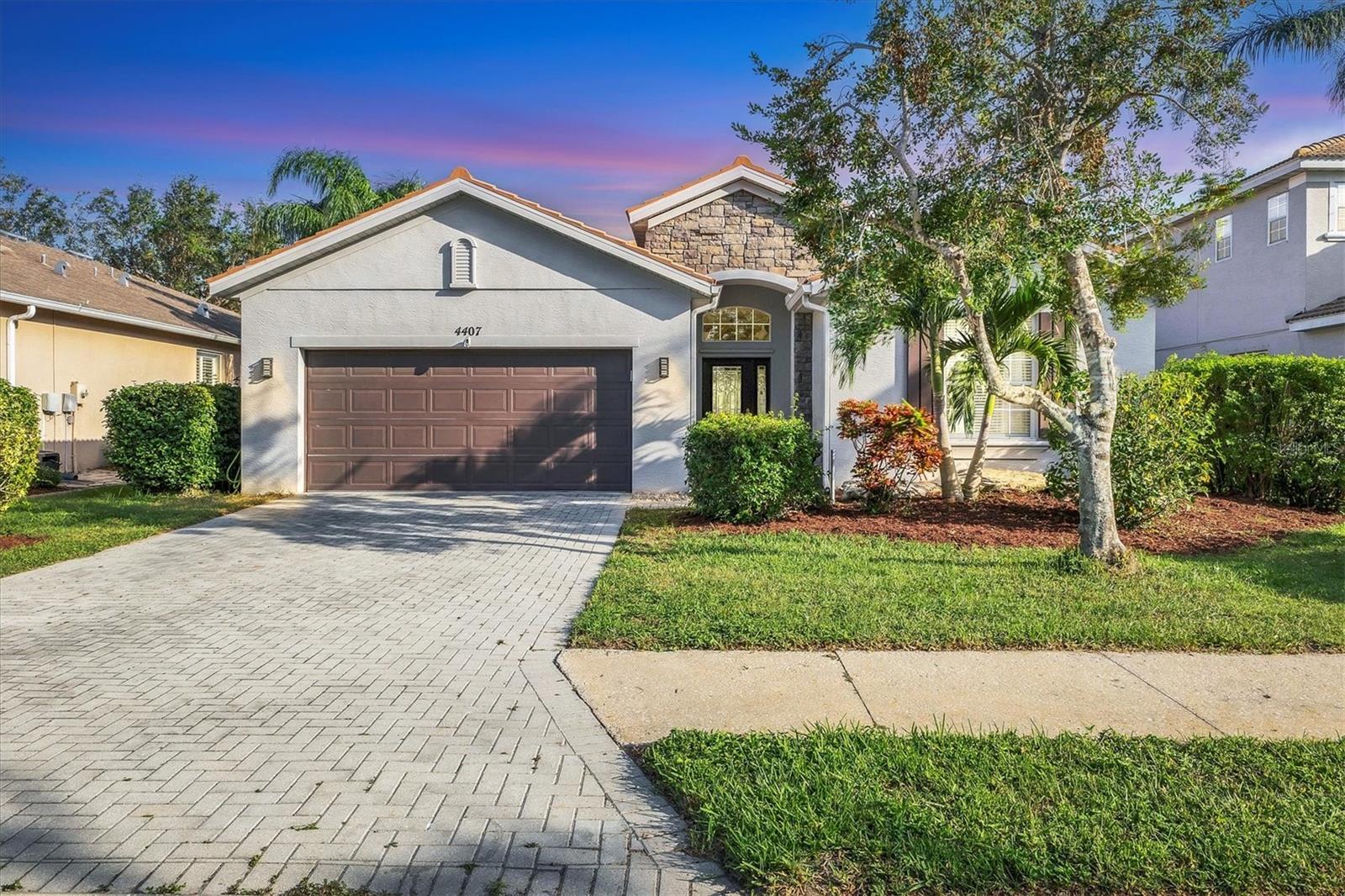 Details for 4407 67th Street E, BRADENTON, FL 34203