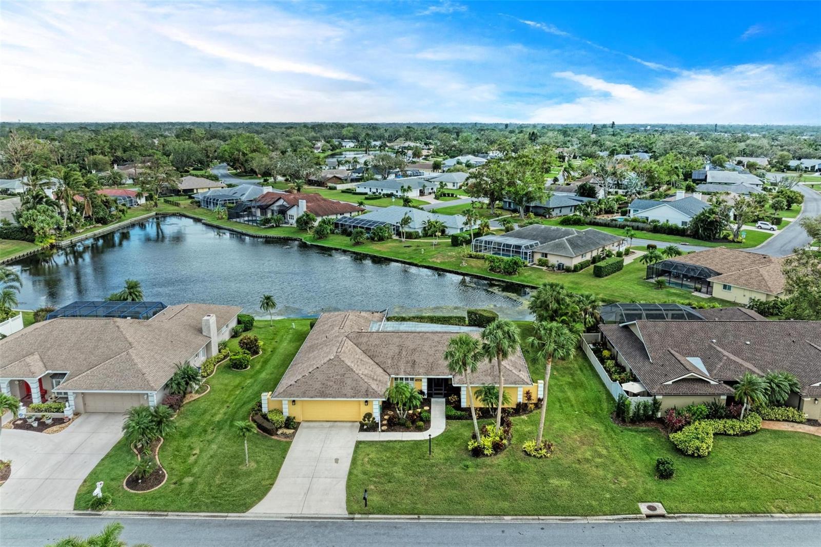 Details for 5663 Country Lakes Drive, SARASOTA, FL 34243