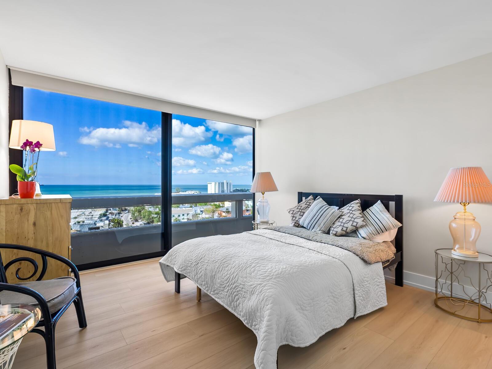 Image 32 of 71 For 5400 Ocean Boulevard 10-3