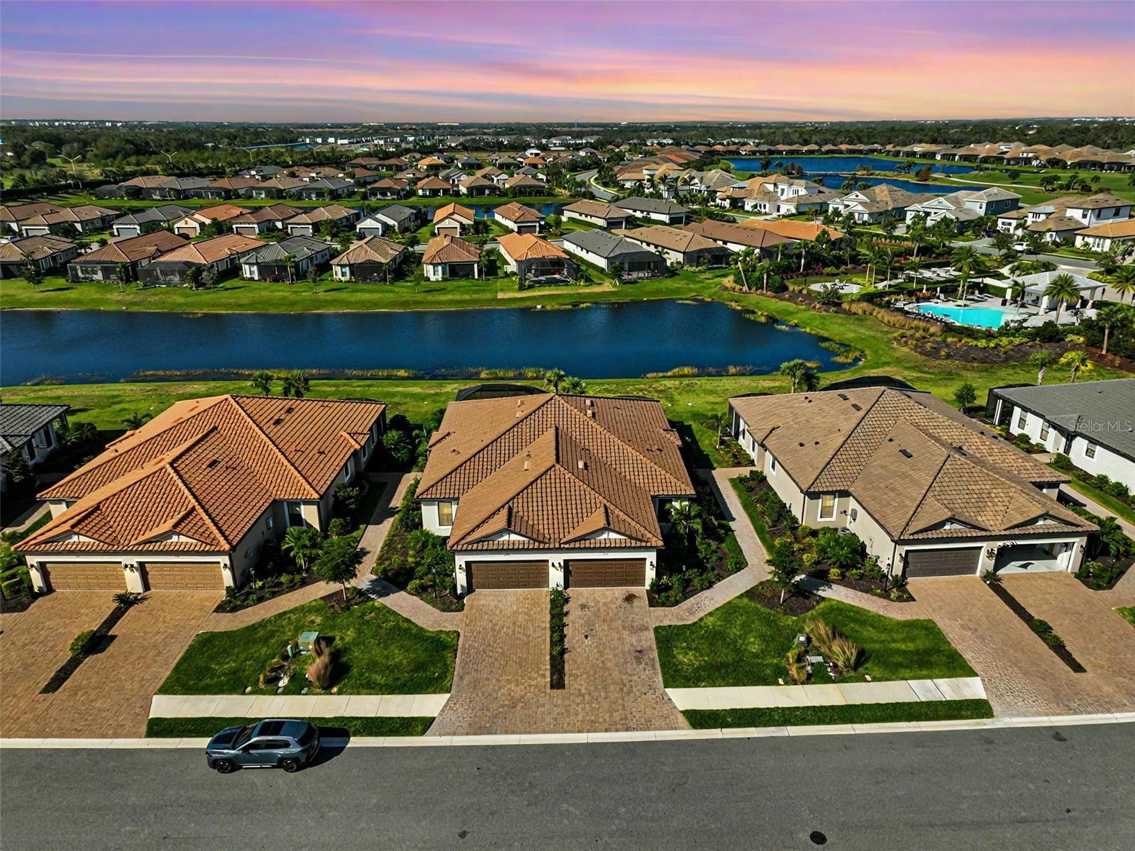 Image 4 of 88 For 4734 Tortona Court