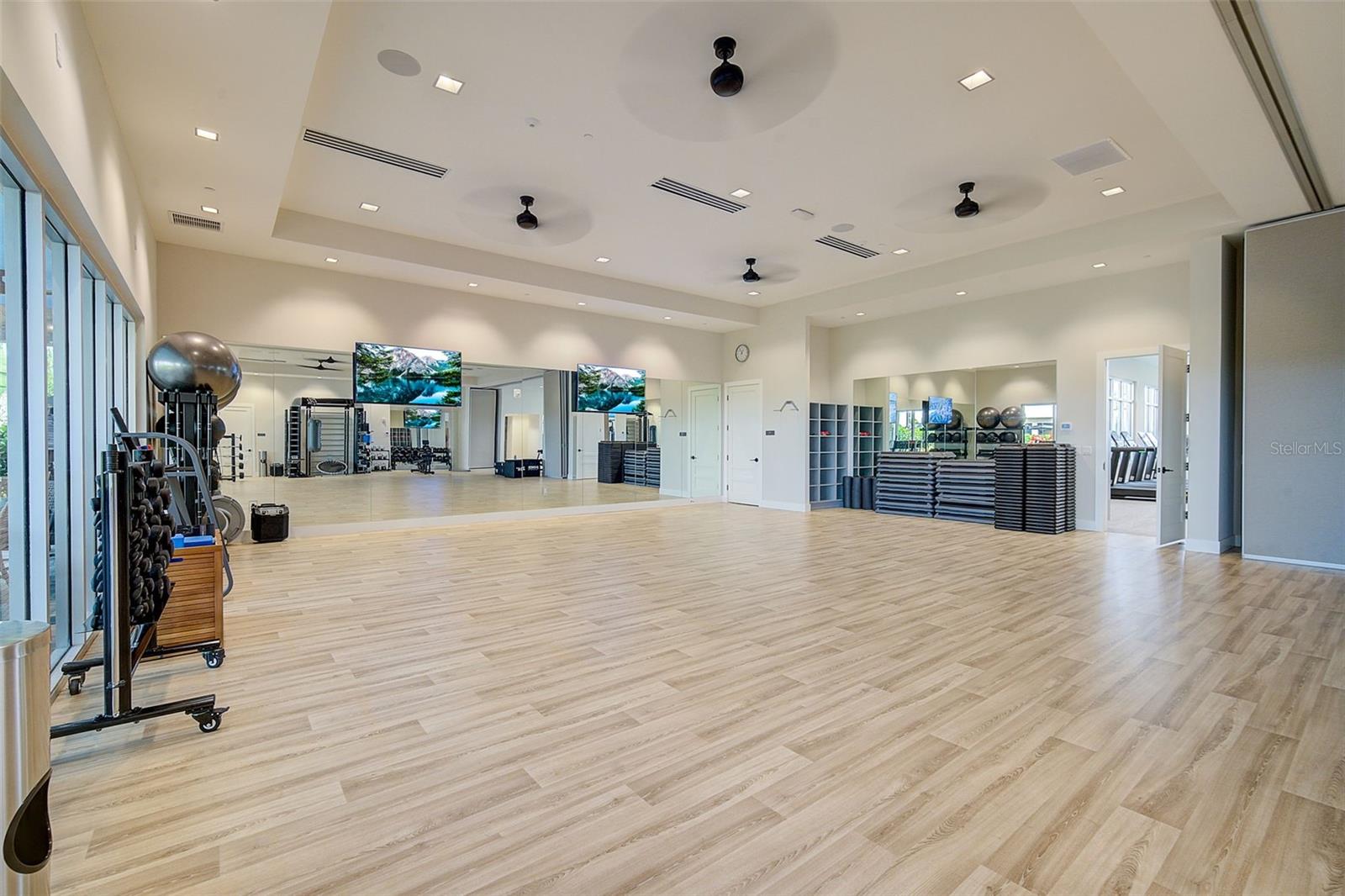 Image 62 of 88 For 4734 Tortona Court