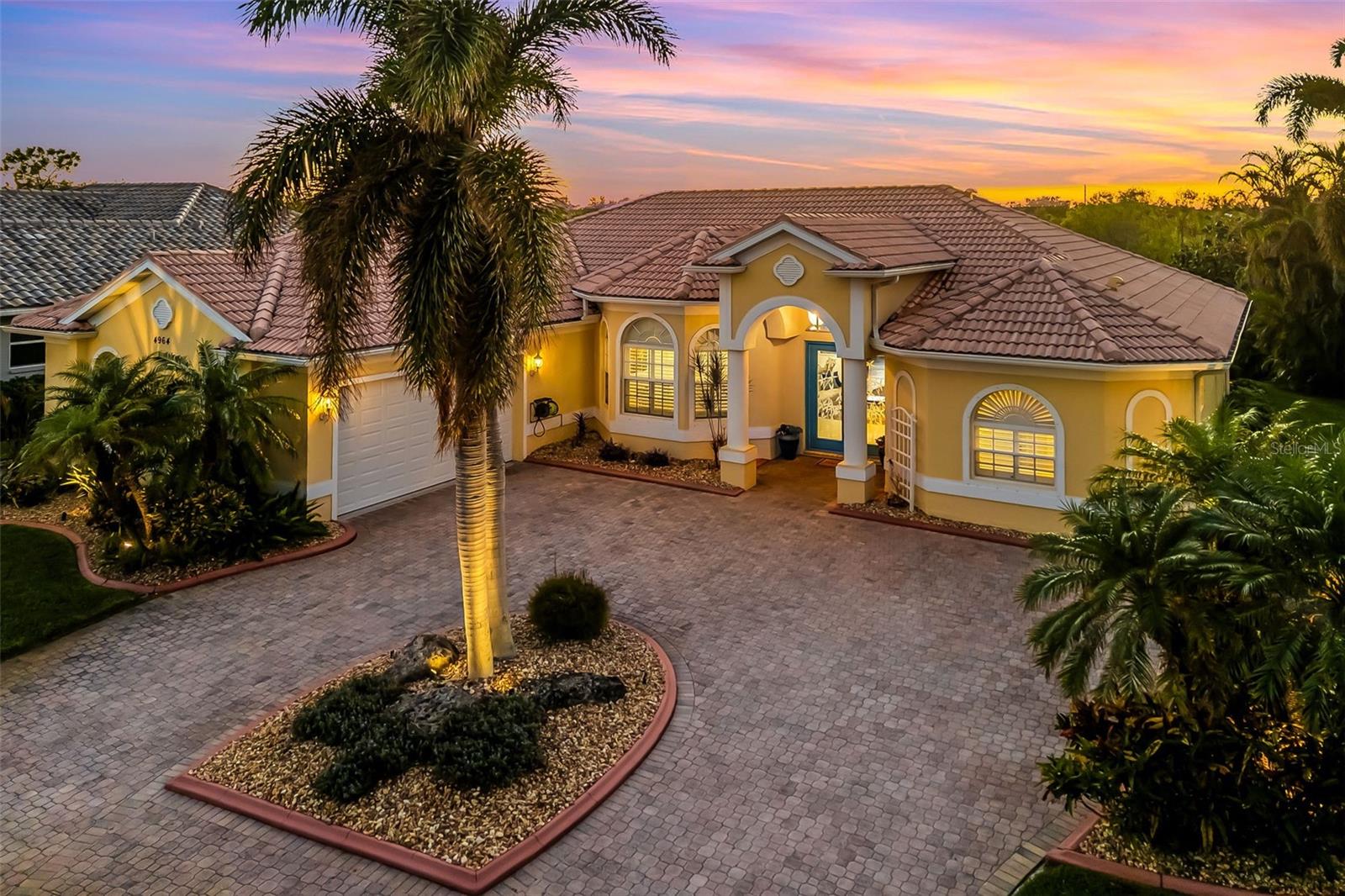 Details for 4964 Bella Terra Drive, VENICE, FL 34293