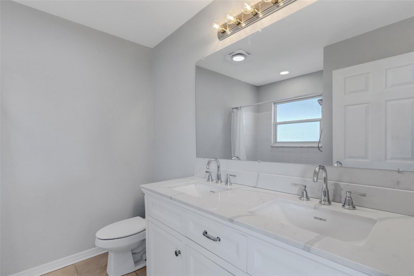 Image 33 of 44 For 6415 Coliseum Boulevard
