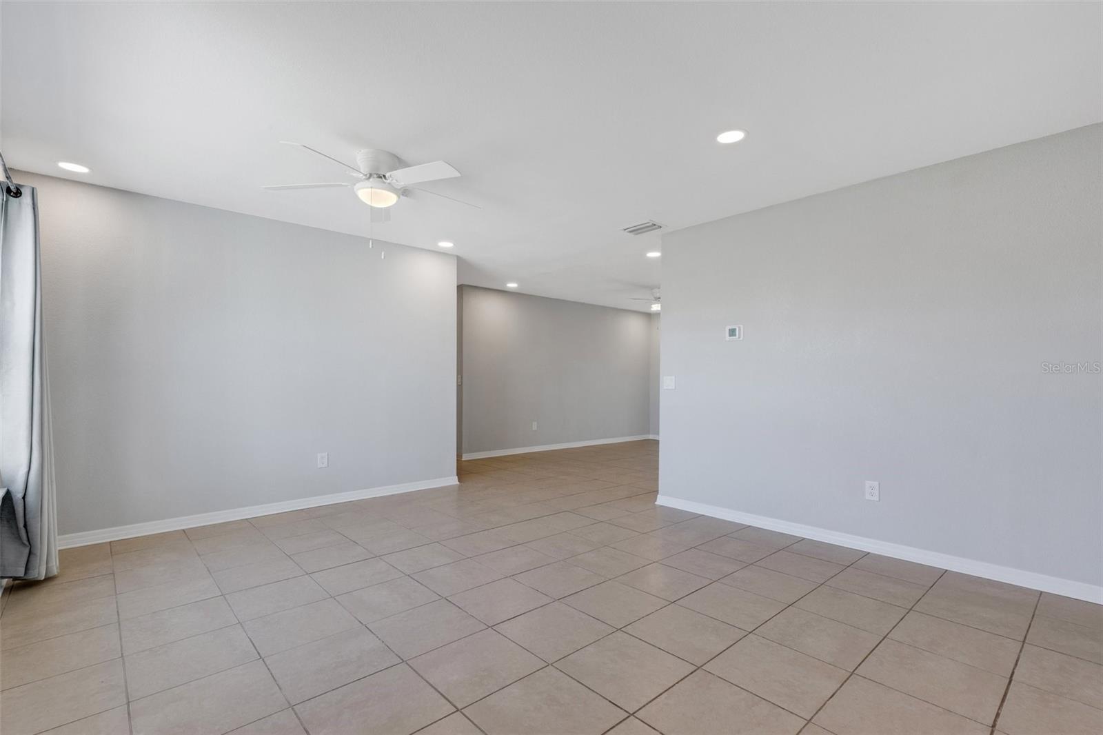 Image 7 of 44 For 6415 Coliseum Boulevard