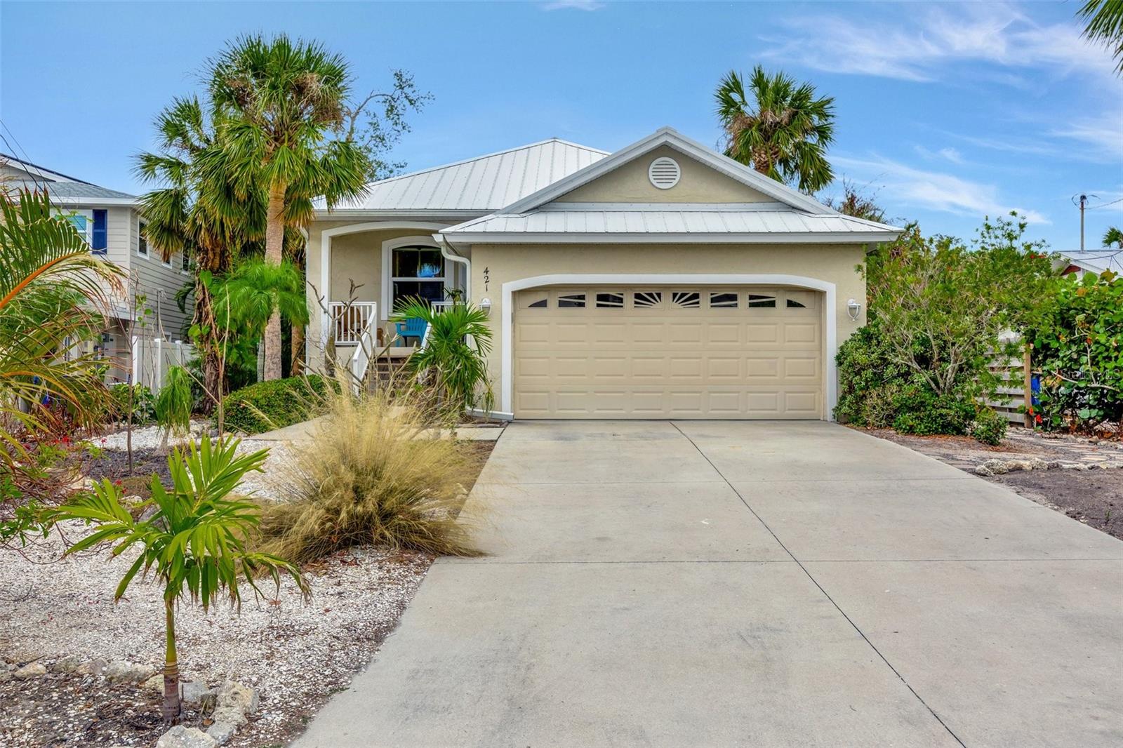 Details for 421 Island Circle, SARASOTA, FL 34242