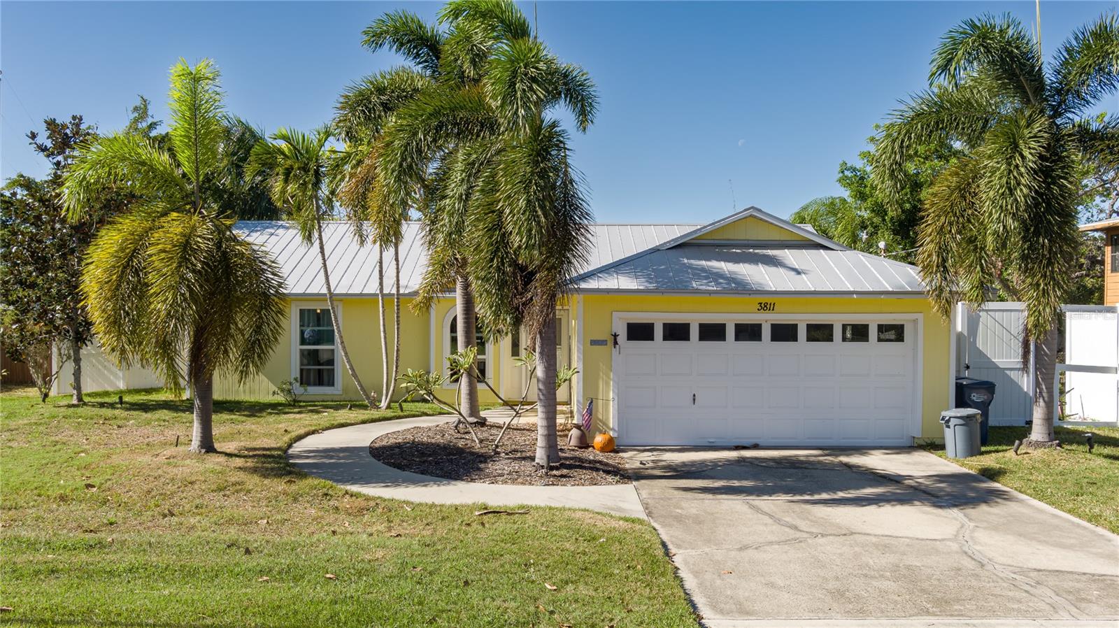 Details for 3811 5th Avenue W, PALMETTO, FL 34221