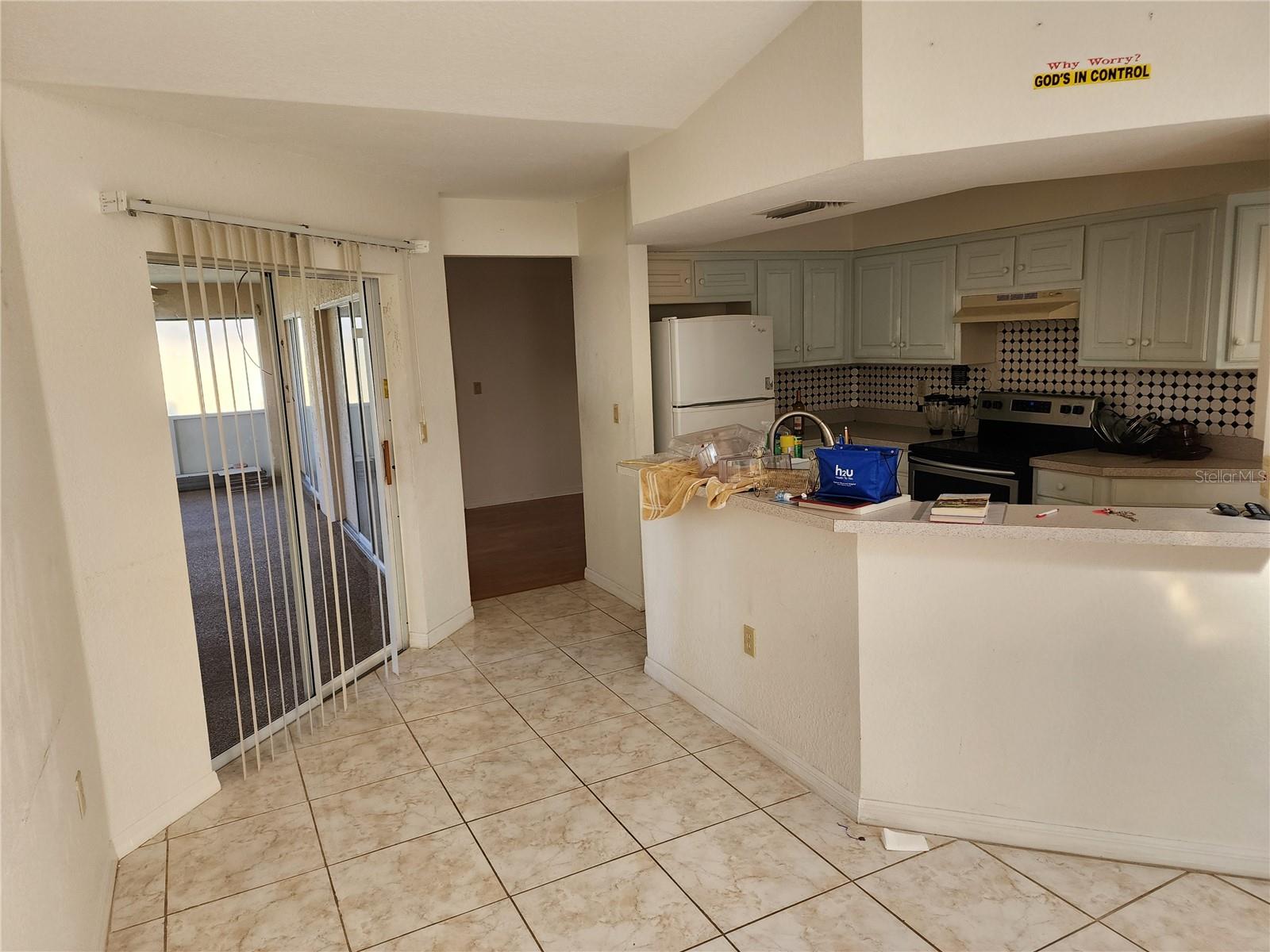 Image 3 of 46 For 25692 Aysen Drive