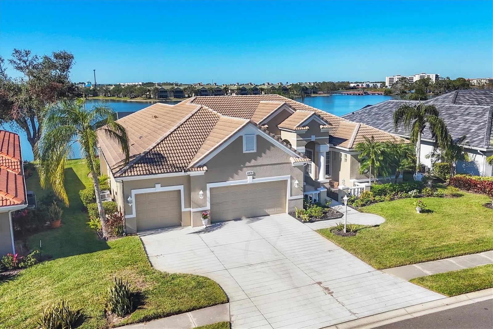 Listing photo id 0 for 6630 Windjammer Place