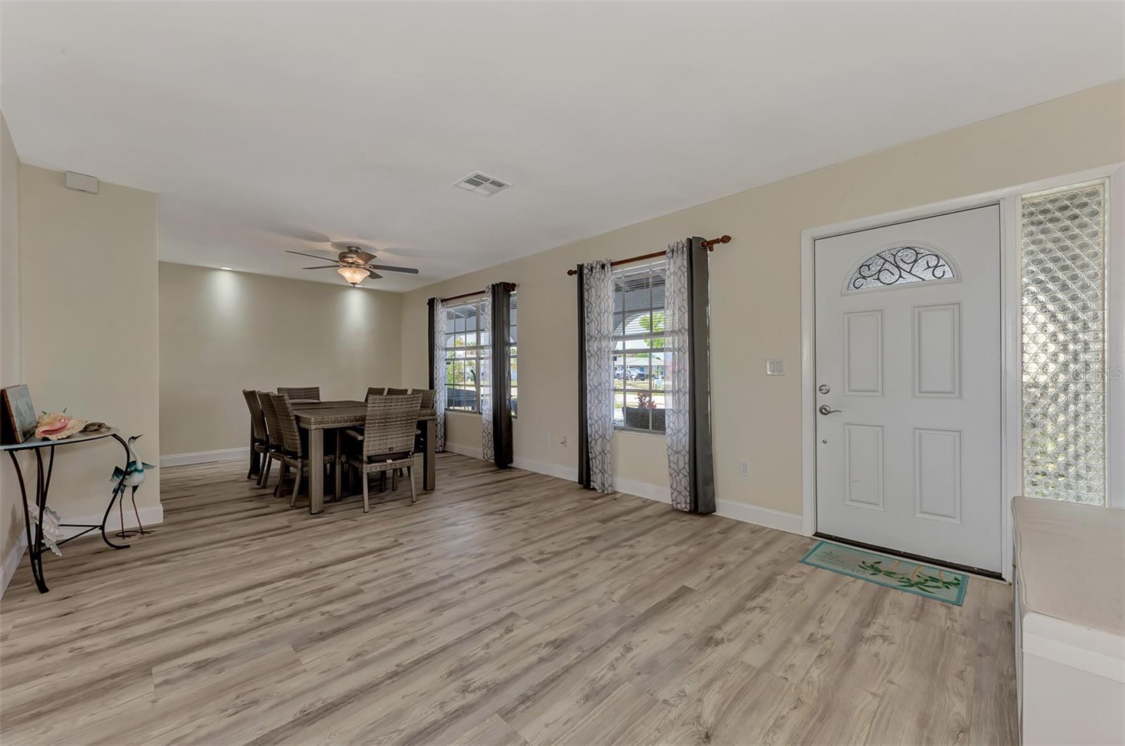 Image 8 of 51 For 13479 Newport Avenue