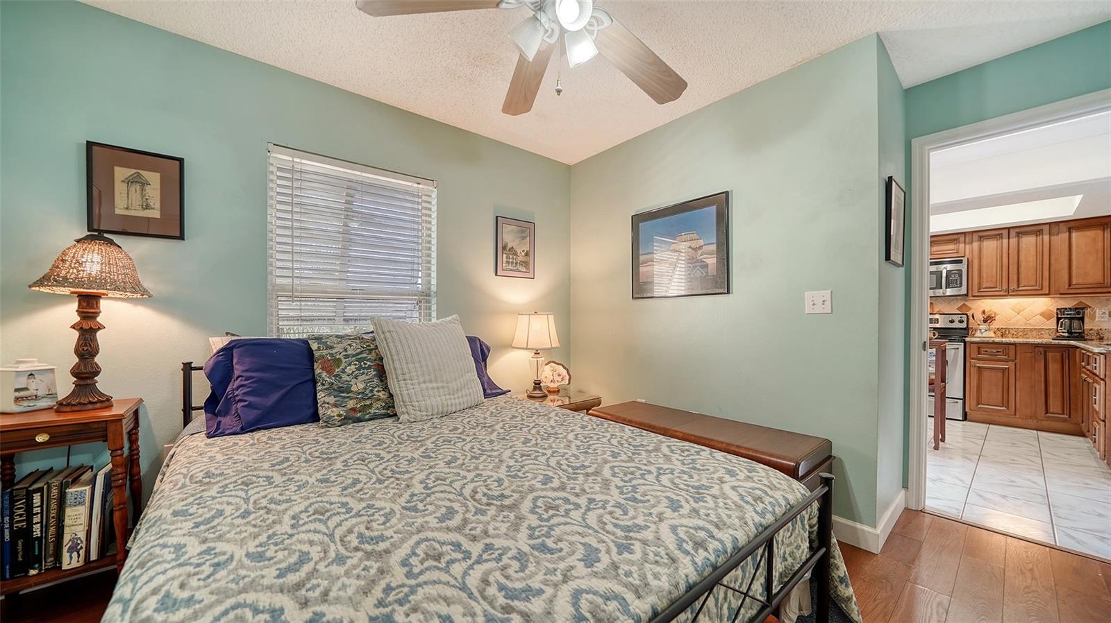 Image 10 of 39 For 5346 Royal Palm Avenue 5346