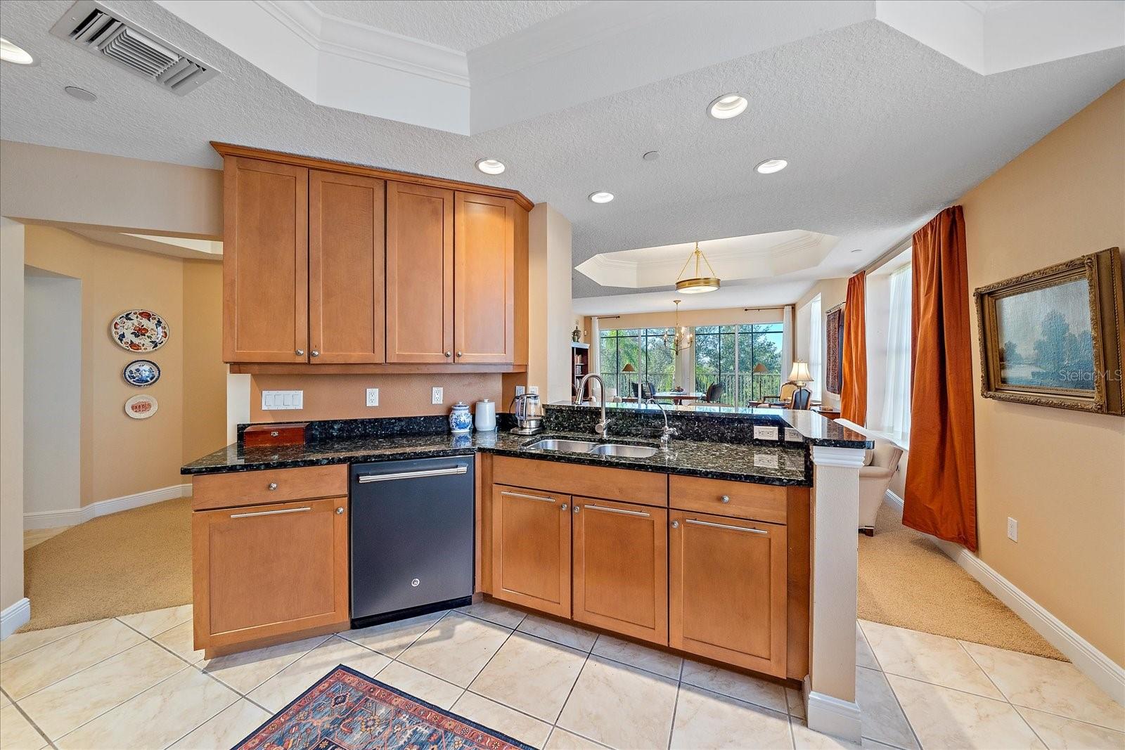 Listing photo id 26 for 6482 Water Crest Way 204