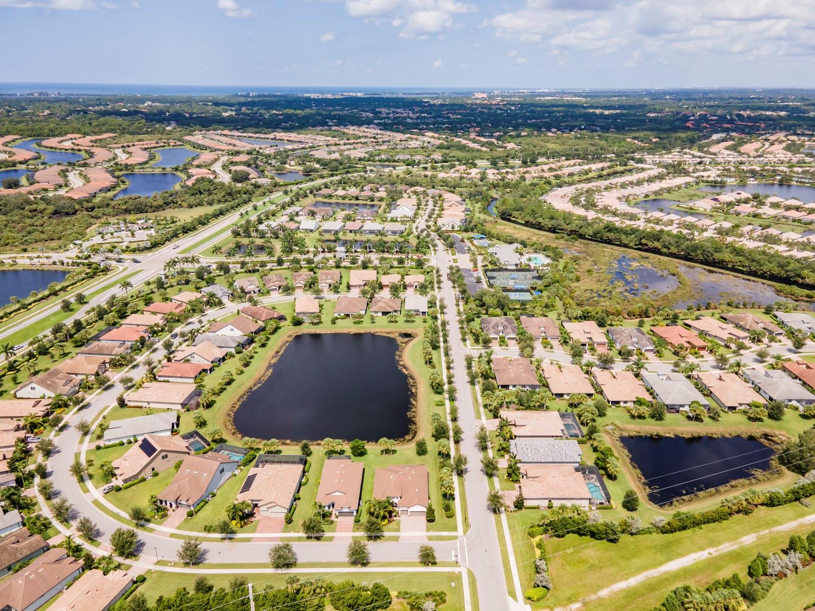 Image 8 of 61 For 5610 Rain Lily Court