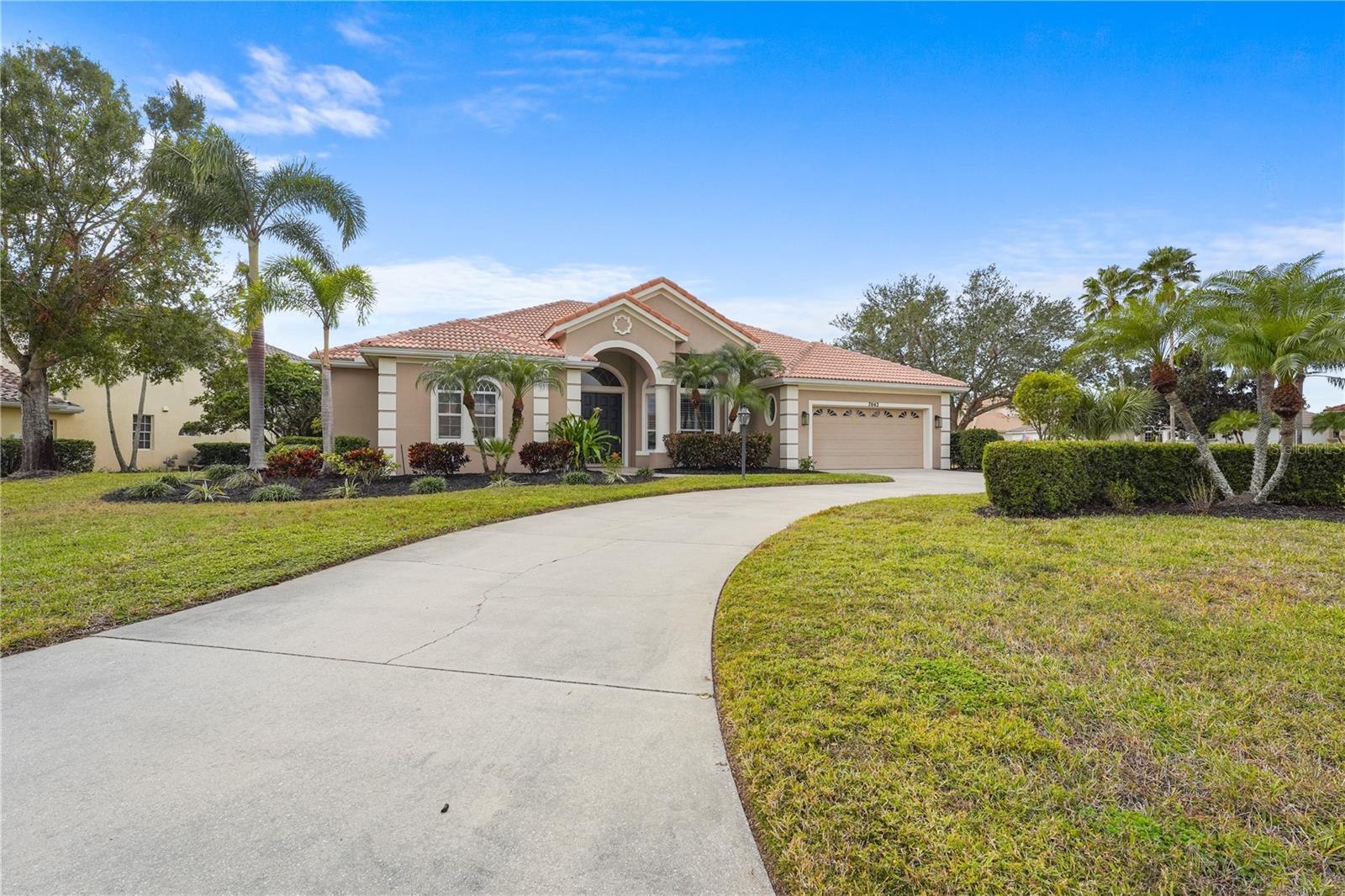 Details for 7042 Twin Hills Terrace, LAKEWOOD RANCH, FL 34202