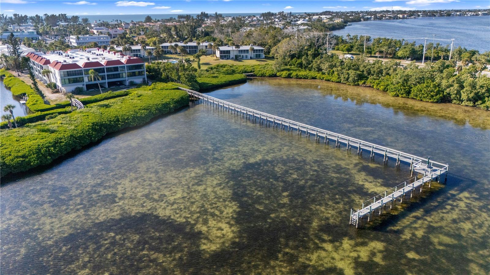 Image 40 of 51 For 3705 Bay Drive 212