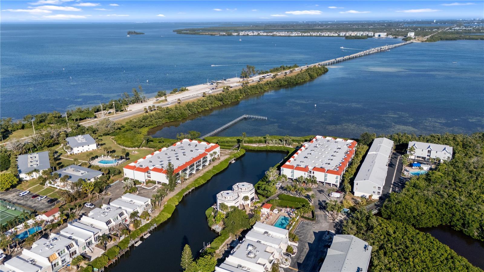 Image 42 of 51 For 3705 Bay Drive 212