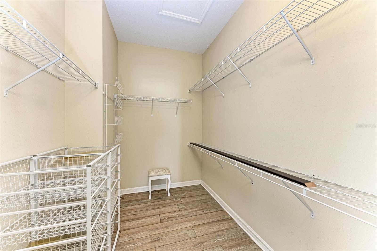 Listing photo id 8 for 1387 Still River Drive