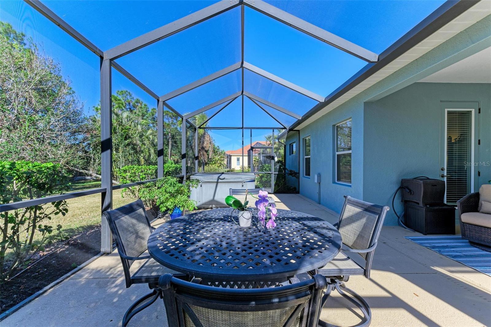 Listing photo id 14 for 1387 Still River Drive