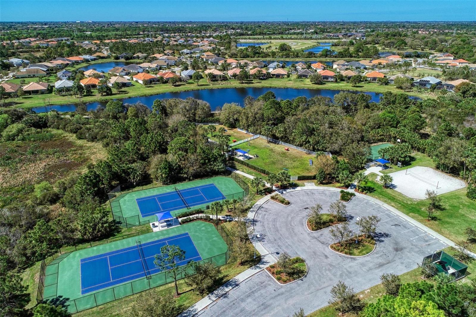 Listing photo id 15 for 1387 Still River Drive