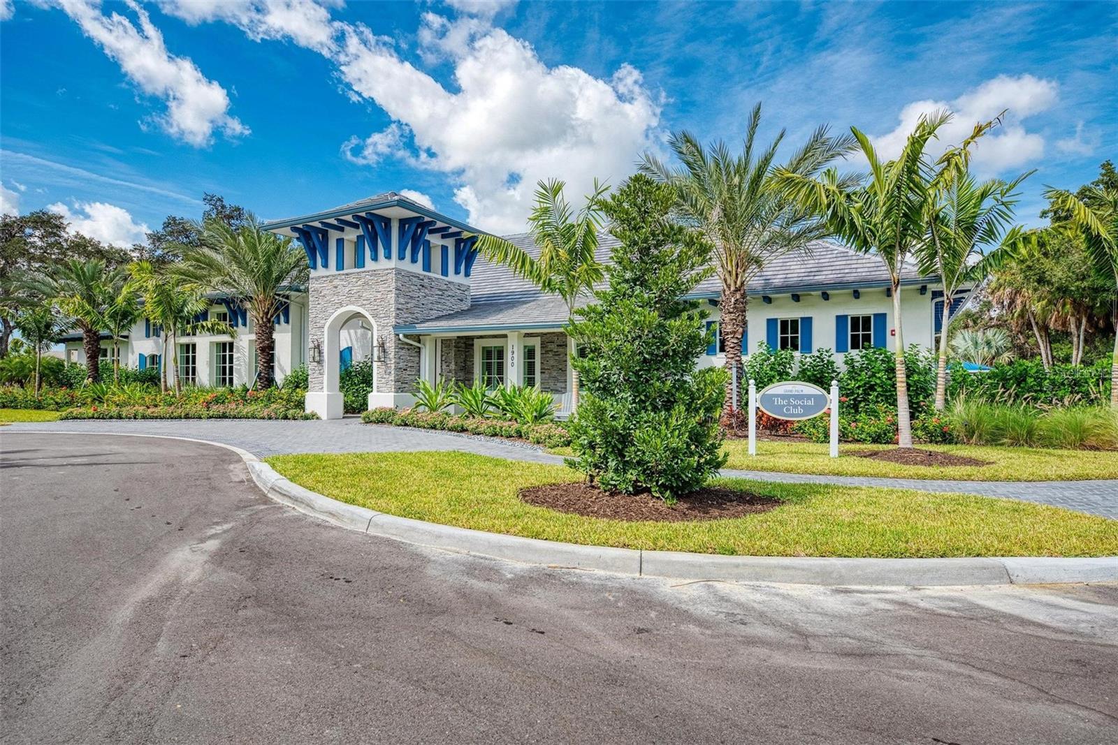 Listing photo id 38 for 1387 Still River Drive