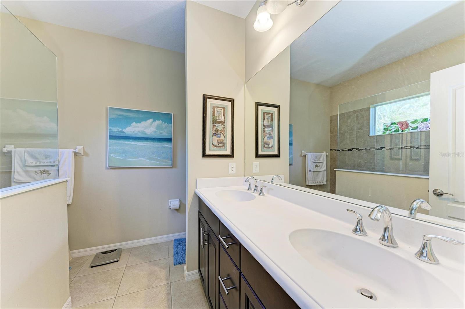 Listing photo id 6 for 1387 Still River Drive