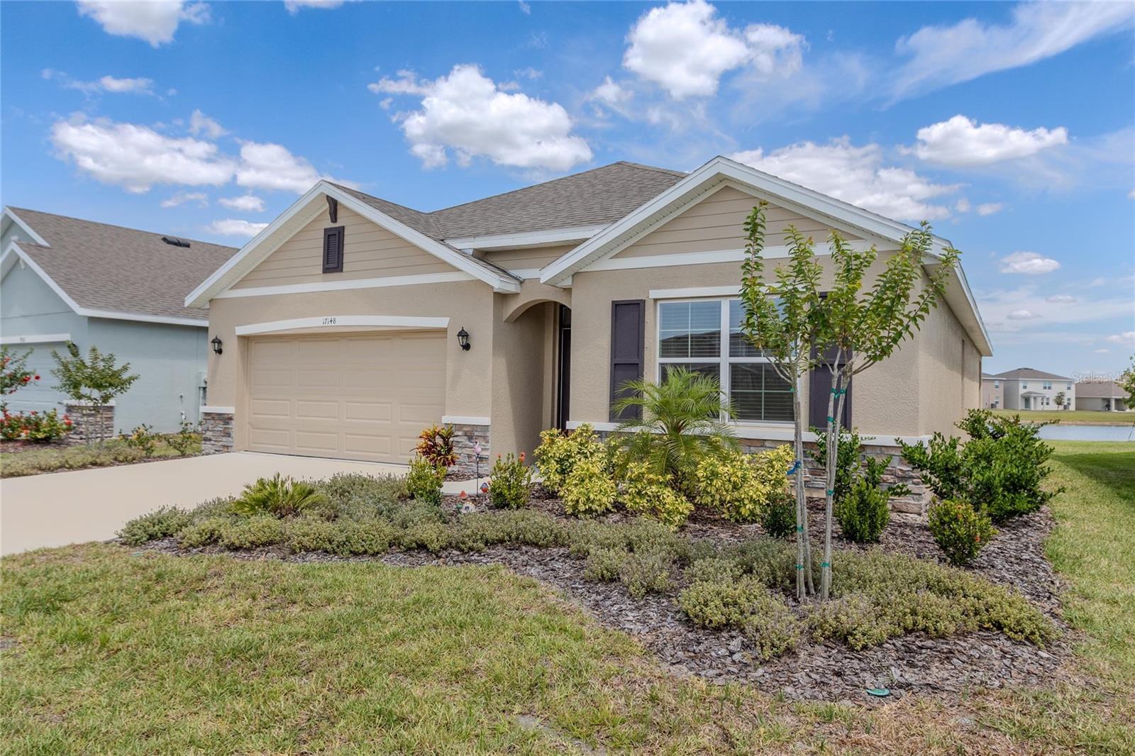 Listing photo id 2 for 17148 Reserva Drive