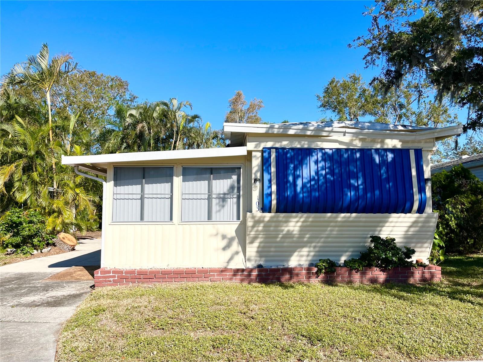 Image 2 of 54 For 103 Oakwood Boulevard