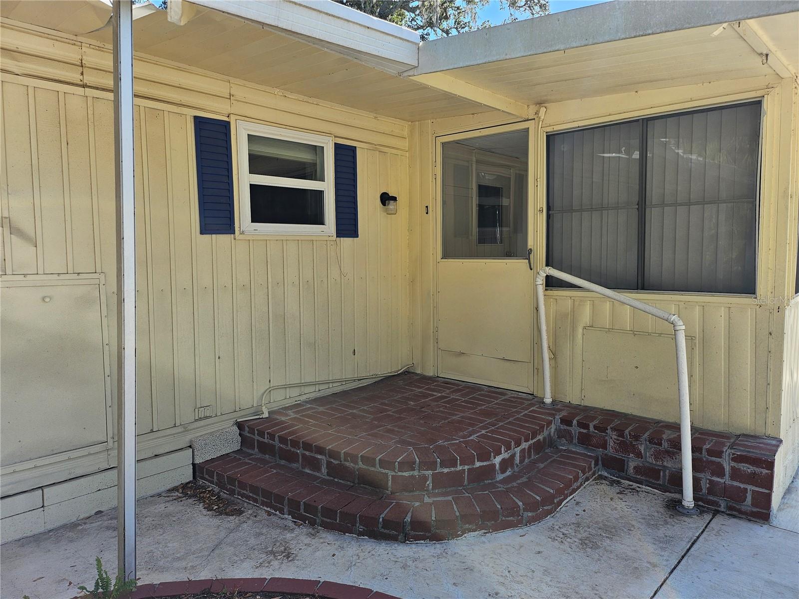 Image 7 of 54 For 103 Oakwood Boulevard