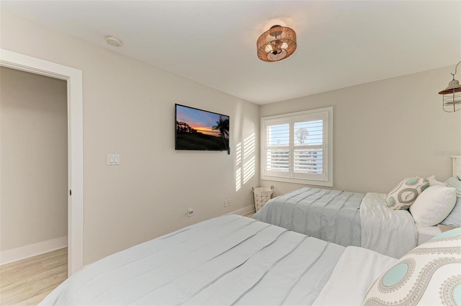 Listing photo id 20 for 522 Pine Avenue 6d