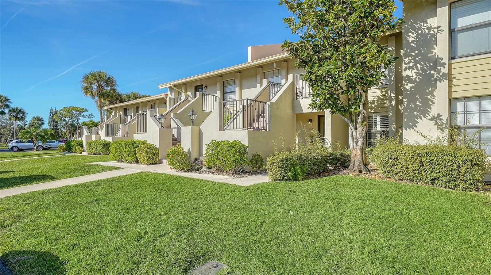 Details for 4410 Weybridge  91, SARASOTA, FL 34235