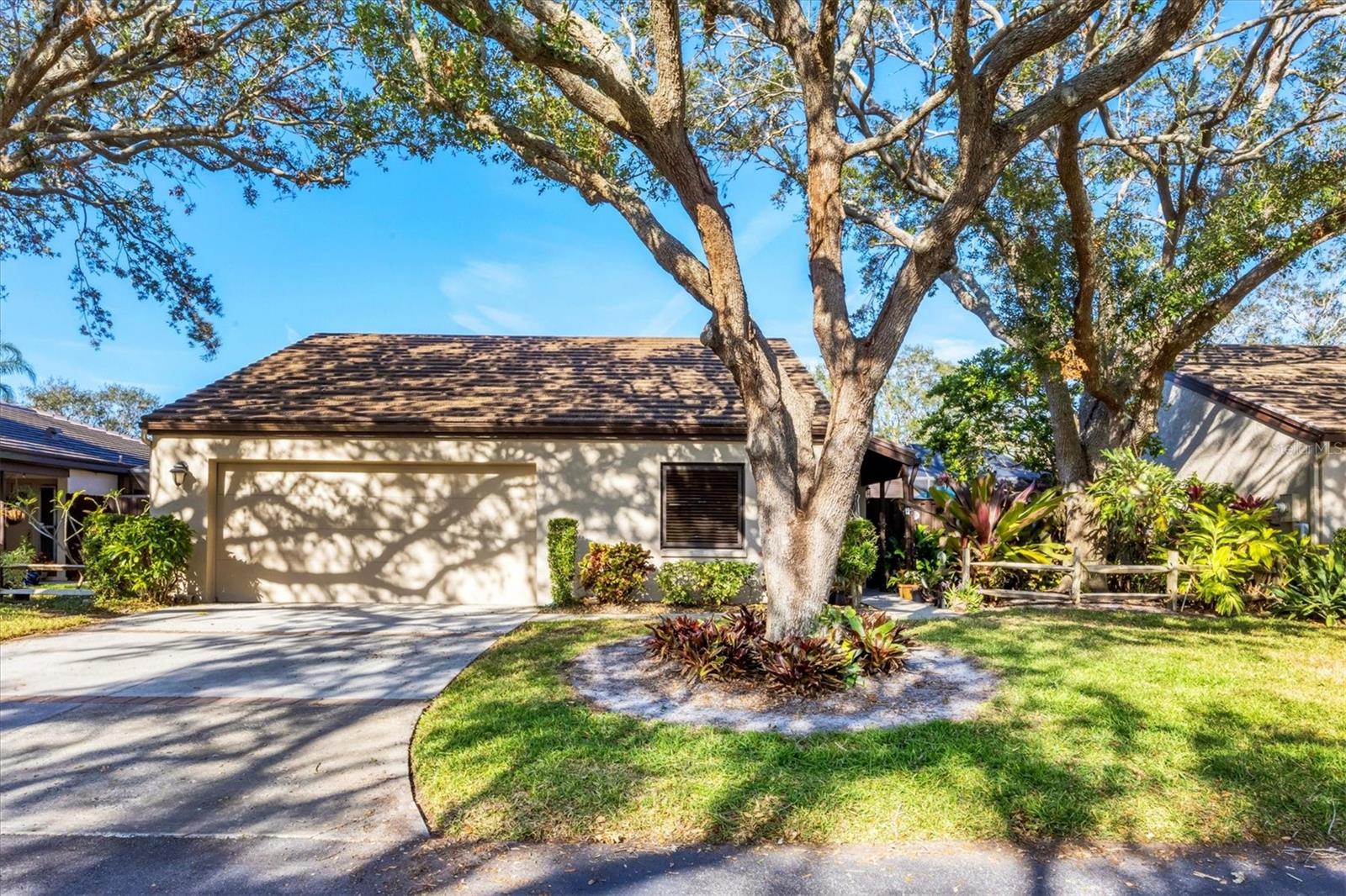 Details for 3711 Glen Oaks Manor Drive, SARASOTA, FL 34232