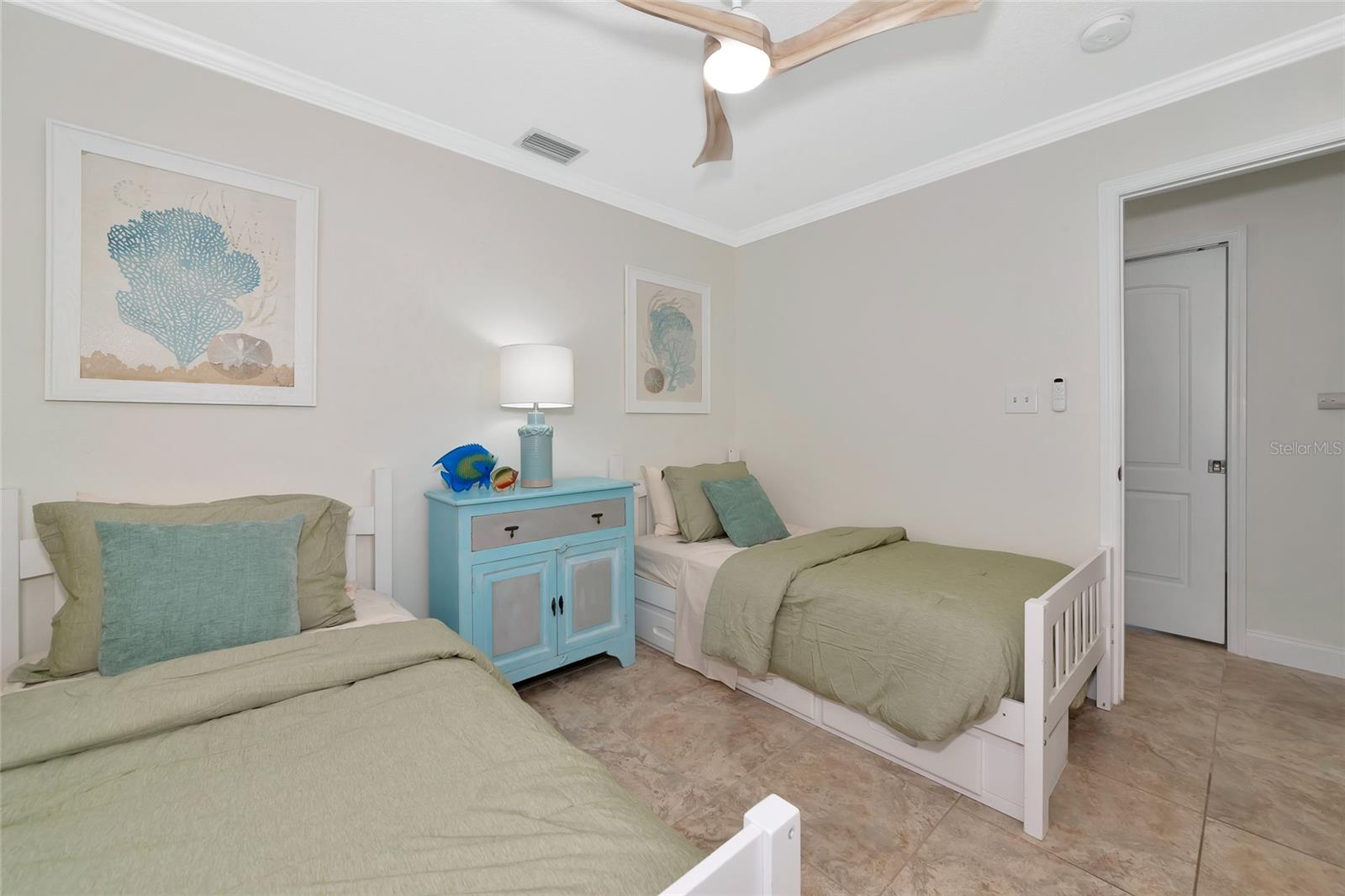 Image 37 of 82 For 5334 San Jose Drive