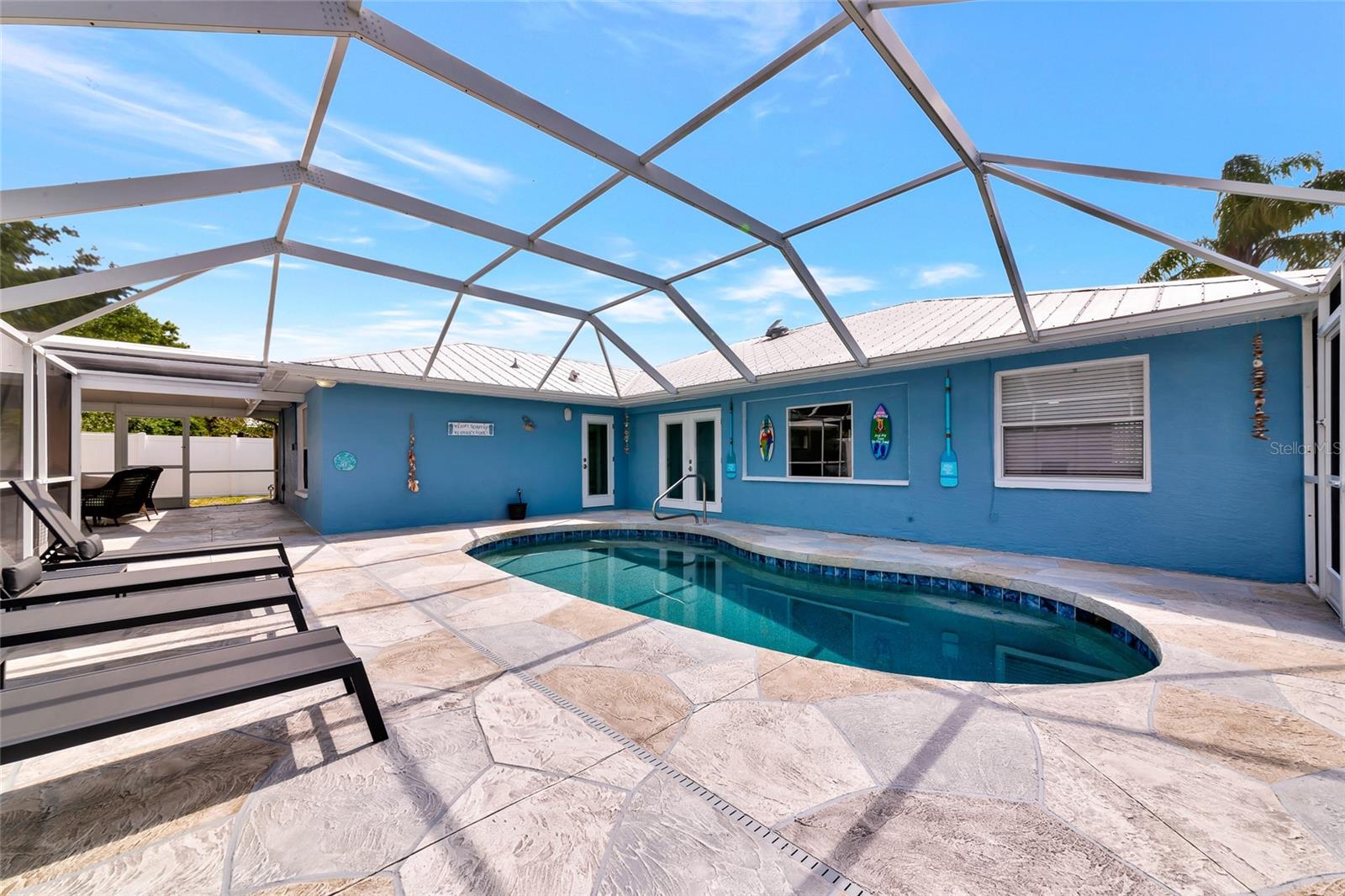 Image 49 of 82 For 5334 San Jose Drive