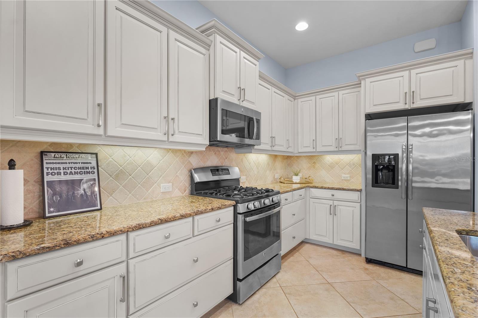 Image 14 of 72 For 7134 Westhill Court