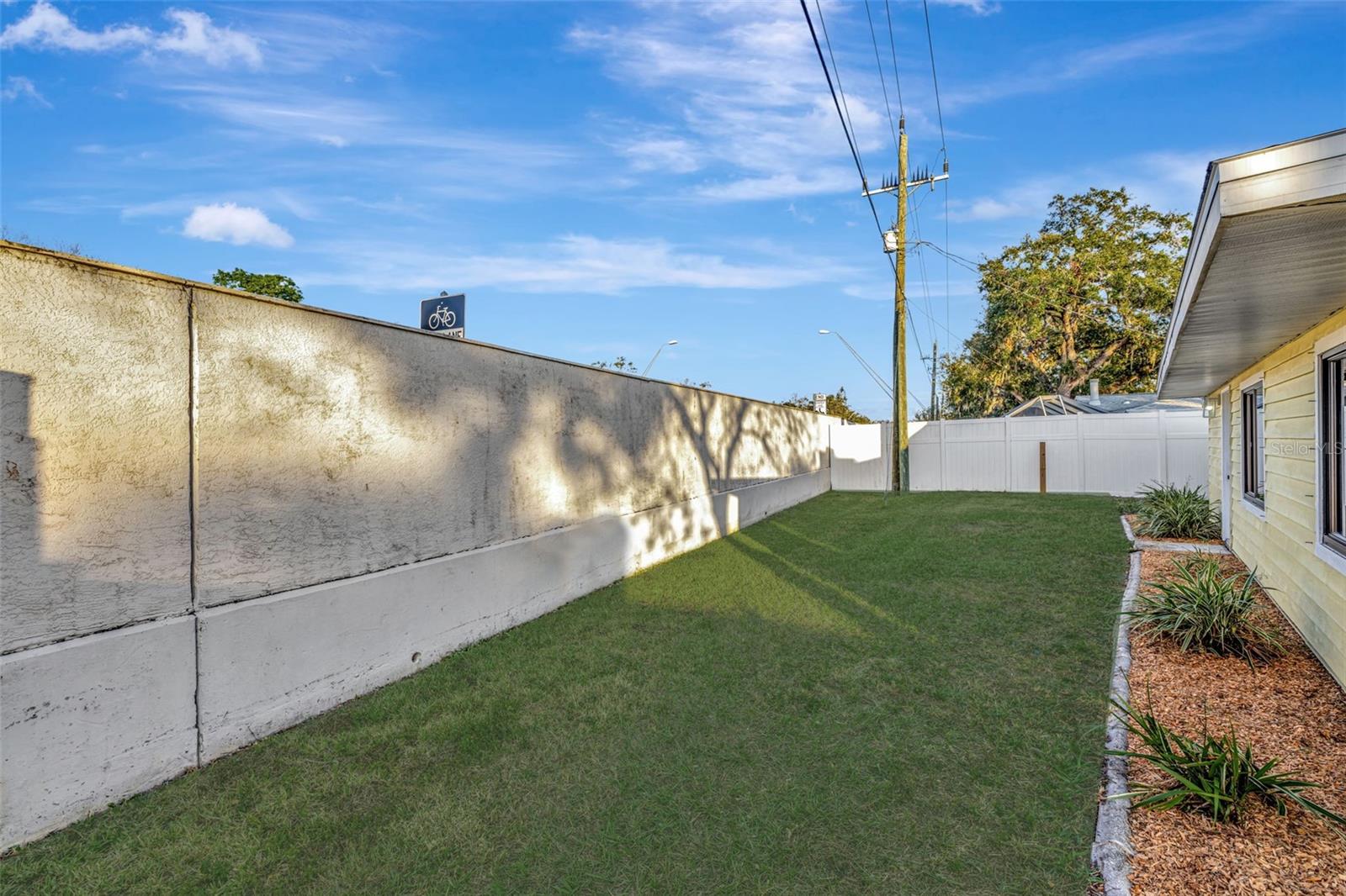 Image 42 of 43 For 5101 Island Date Street