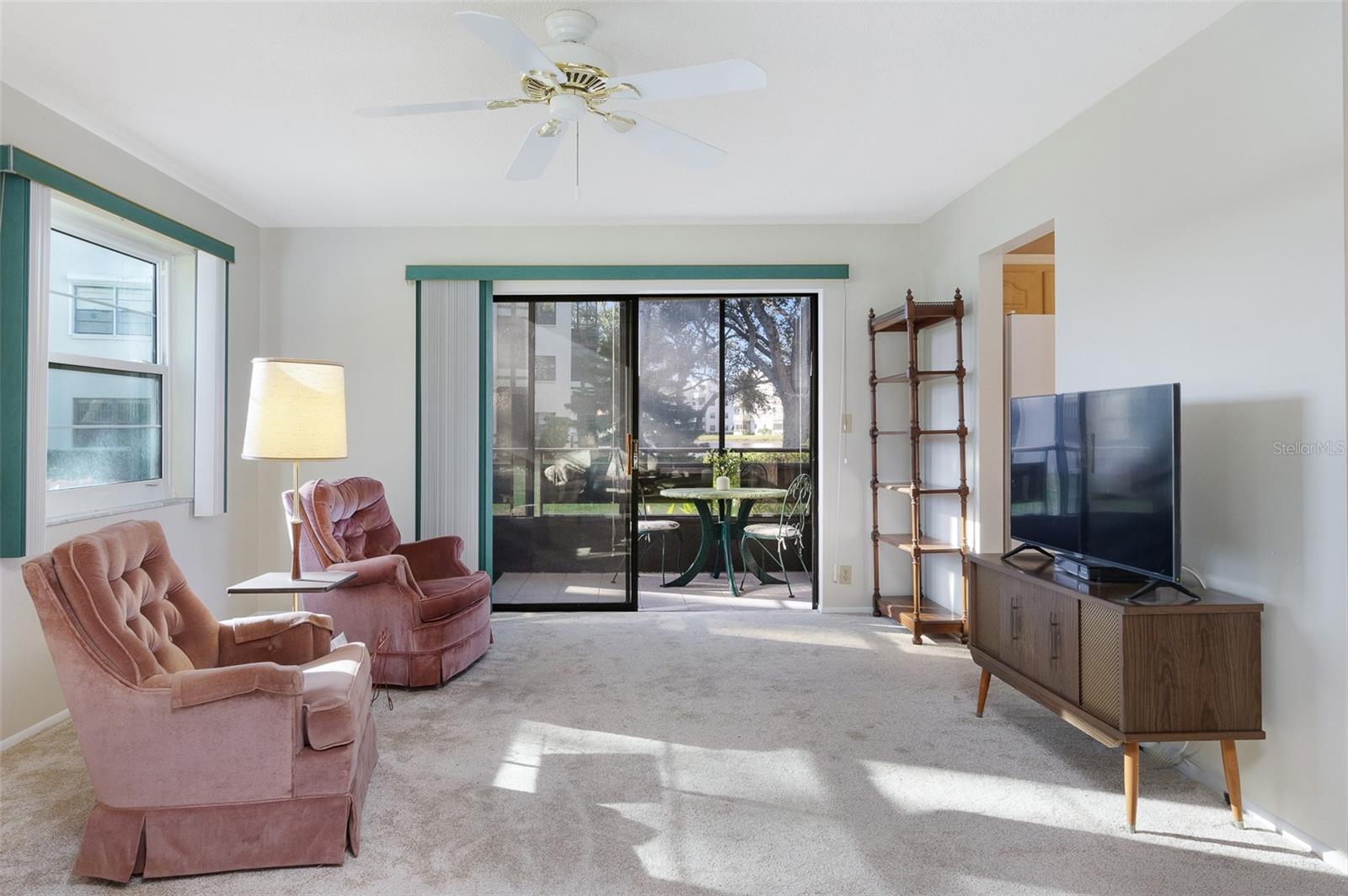 Listing photo id 2 for 6190 80th Street N 111