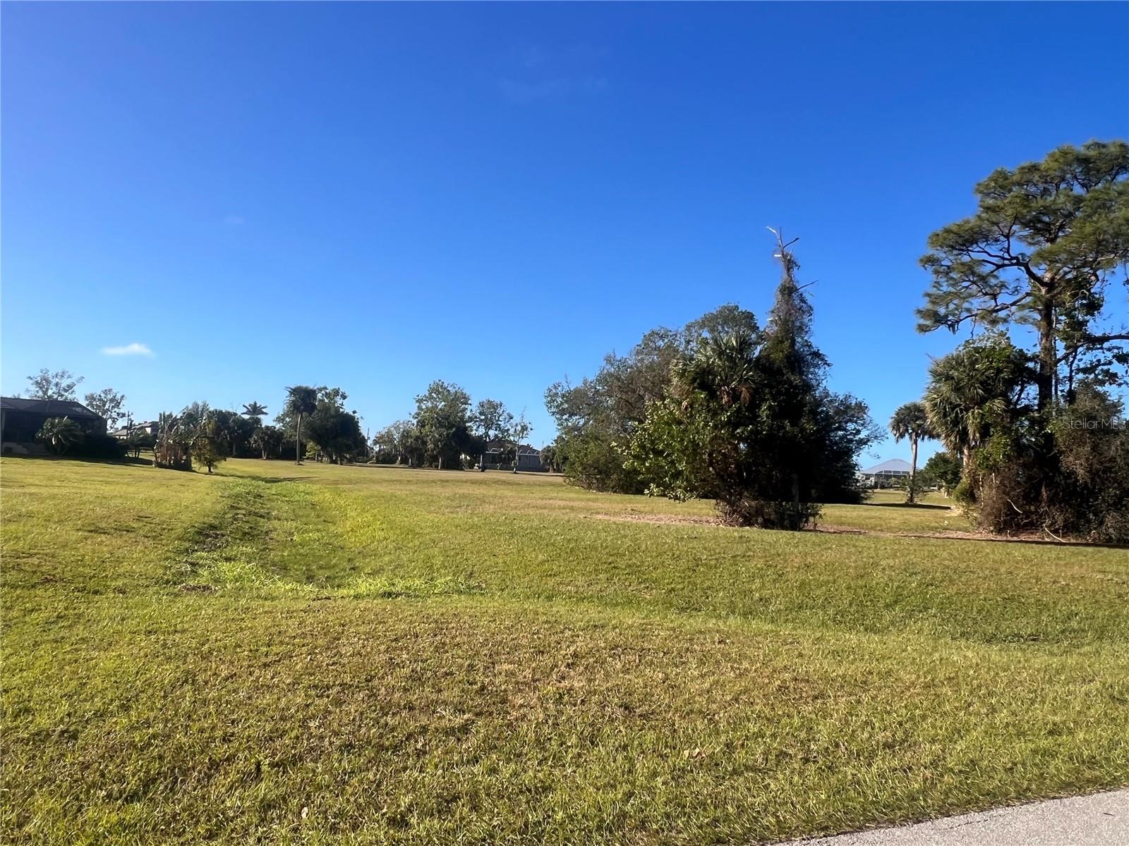 Image 3 of 17 For 16810 Acapulco Road